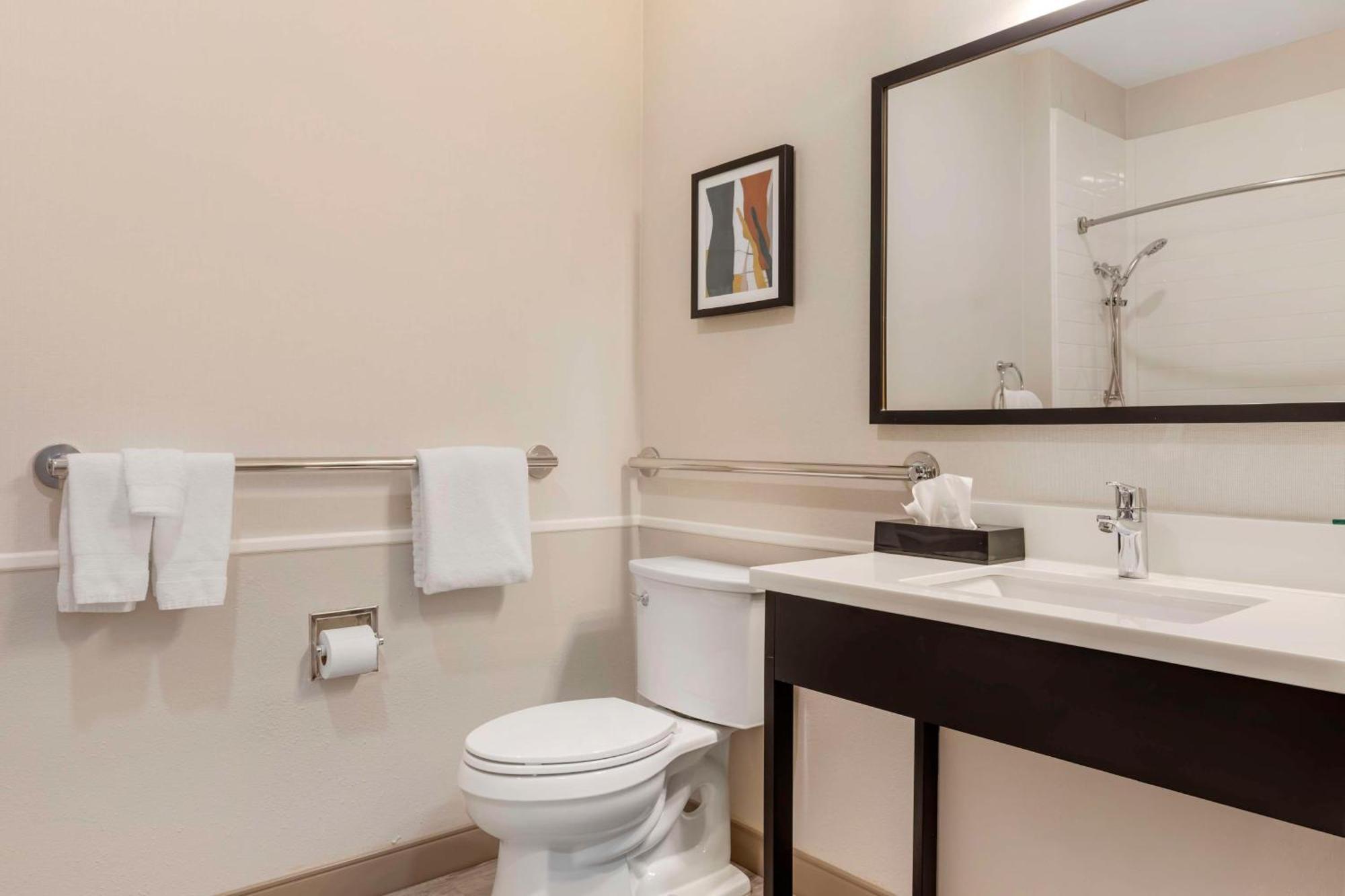 Best Western Plus Riata Brownwood Ngoại thất bức ảnh