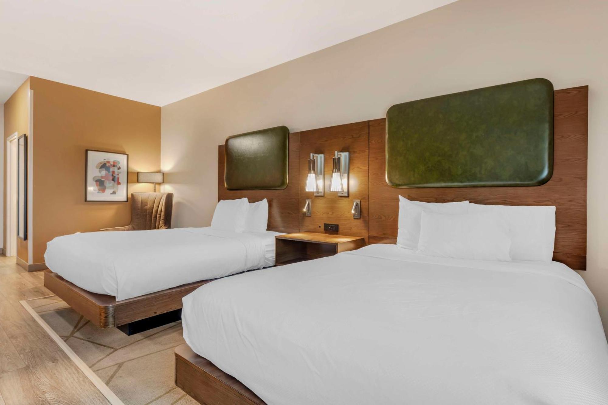 Best Western Plus Riata Brownwood Ngoại thất bức ảnh