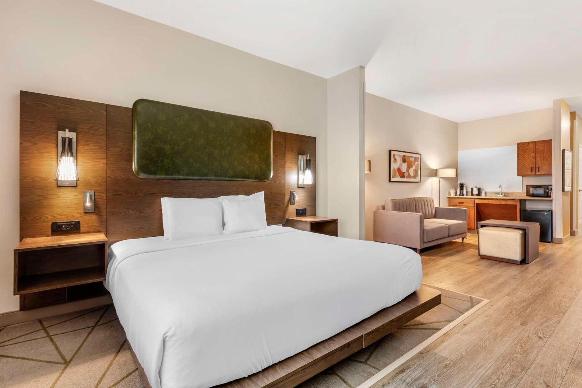 Best Western Plus Riata Brownwood Ngoại thất bức ảnh